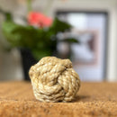 Brinquedo Bola Nó de Sisal para Coelhos e Roedores